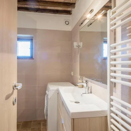 Amelia House Private Pool, Casole Elsa, Monti