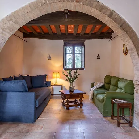 Amelia House Private Pool, Casole Elsa, Monti